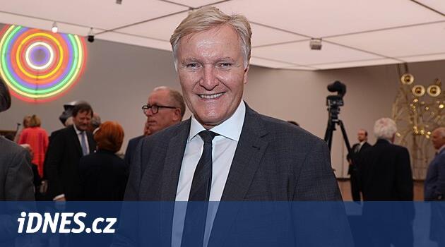 Albertina galerisinin başkanı, buraya her yıl on bin, şimdi bir milyon kişinin geldiğini söylüyor