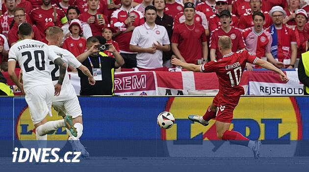 ONLINE: Slovenya – Danimarka 0:1, Eriksen ayak pası ile gol atıyor