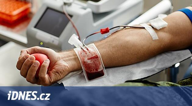 Kan asla yeterli değildir. Bağışçıları yaşlanıyor, büyük olanları almak için genç