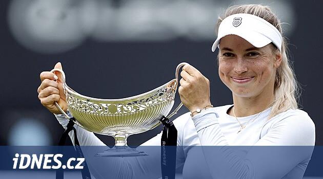 Tenisçi Putintseva üç yıl sonra Birmingham'da şampiyonluğu kazandı