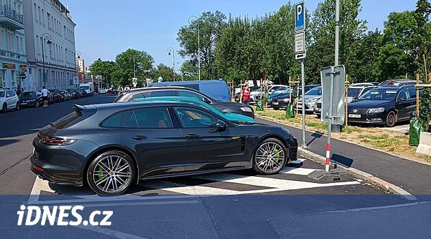 Festival merkezine park etmeyeceğiz, bölge halkı çaresiz.  Vary'den bile kaçıyorlar