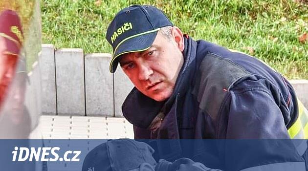 Piyano dersinden doğrudan çıkışa.  Gençler akın etmiyor bize, itfaiyeciler üzgün