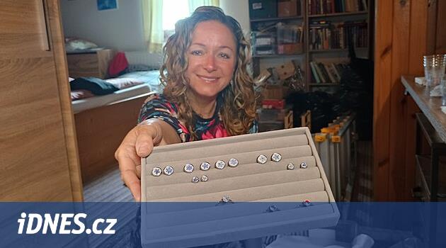 Bir anne hasta kızı için bir terapi tasarladı.  Ormanı ceplerinde saklamaya başladılar