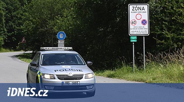 Mühimmat patlaması ihmal olarak araştırılıyor, Libavá'da eğitim sürüyor