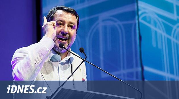 Avrupa vatanseverleri güçleniyor. İtalya'nın göçmen korkusu da Babiš'e doğru ilerliyor