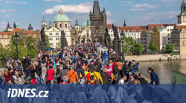 Prag turizmi geliştiriyor, lüks otellerin müşteri sayısı artıyor. İçki içenlere ilgi yok