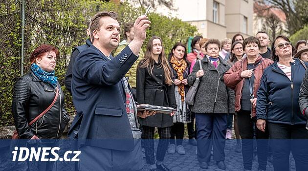 Jihlava'daki gümüş ev çağırıyor.  İçinde uyuyan ilk kişi mimar oldu