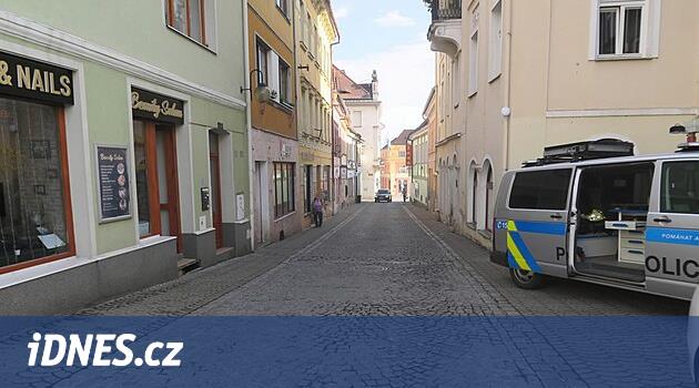 2 yaşındaki kız çocuğu sürücünün direksiyonuna geçti, tedbir amaçlı hastaneye kaldırıldı
