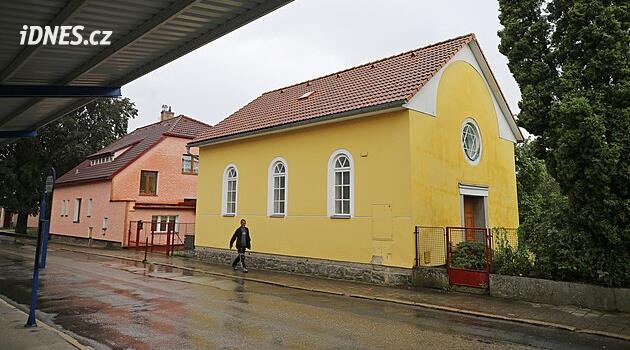 Çek Cumhuriyeti'nin en genç sinagogu satılık