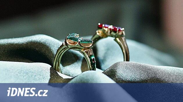 Altın ve zümrütlerden.  Vyšší Brod'da son Rosenberg'lerin alyanslarını sergilediler