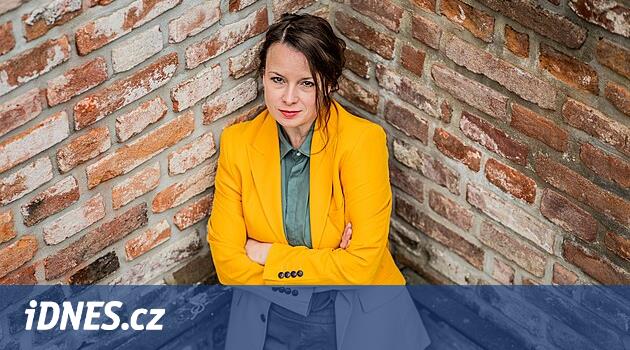 Andělová, sıkı roller ve koyunlu çiftlik hakkında inanılmaz bir ilham akışı olduğunu söylüyor