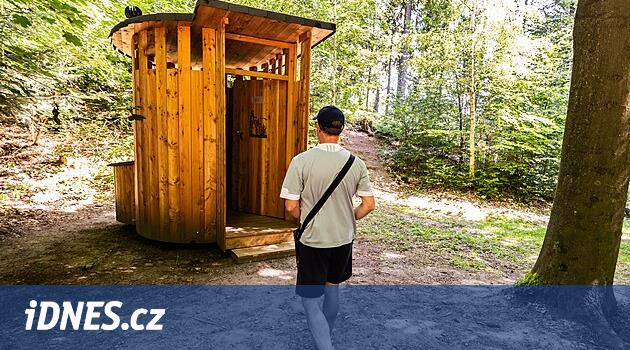 Yıkamak yerine sadece serpin.  Prachovské Skaly'deki tuvaletler gübre üretiyor