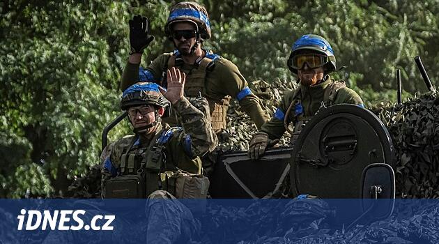 Ukrajinská armáda v Kurské oblasti postupuje, zničila most přes řeku Sejm - iDNES.cz