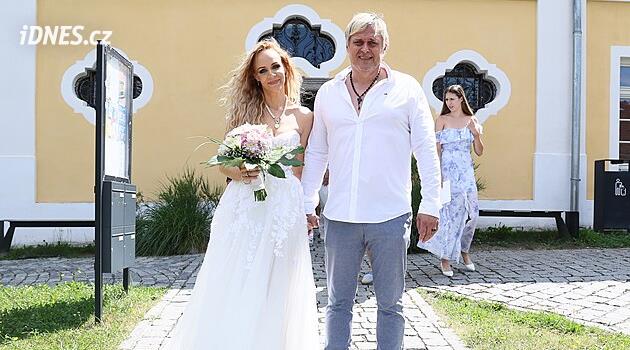 Zpěvačka Jana Fabiánová oznámila konec manželství. Po dvou letech se rozvádí