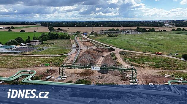 Pardubice çevre yolunda daha fazla trafik ışığı var, otorite onların Dědk Arenası çıkışına girmesine izin verdi