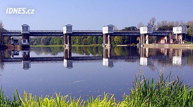Bu yıl Pardubice limanına tekneler için bir iskele inşa edilecek