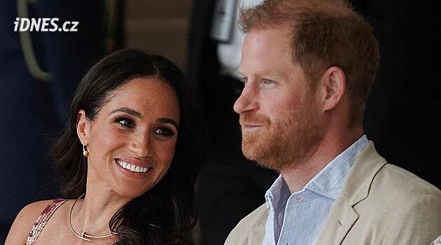Harry a Meghan jsou nadále neaktivními členy královské rodiny