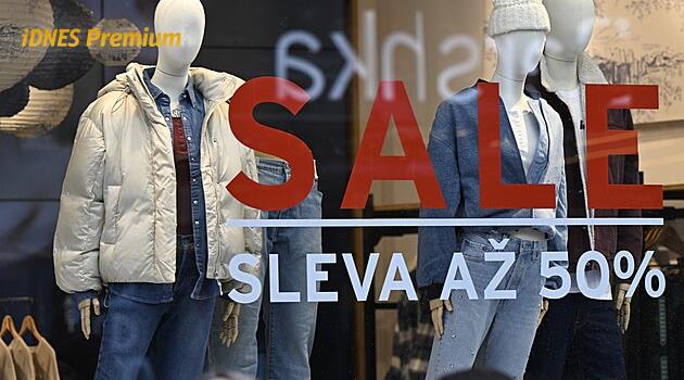 Horečku před svátky nahrazuje rozvaha. Povánoční výprodeje lákají miliony Čechů