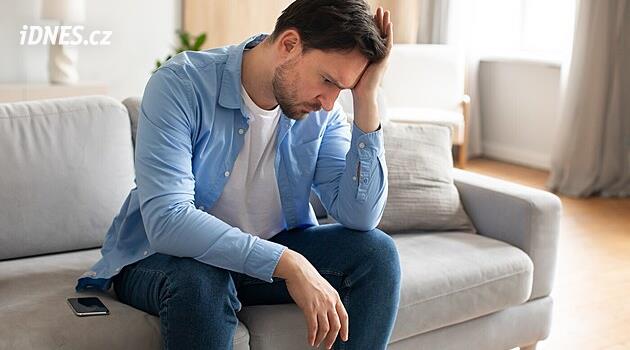Andropauza mění mužské tělo i peněženku. Na mužskou menopauzu doplácí Češi 5 000 korun měsíčně
