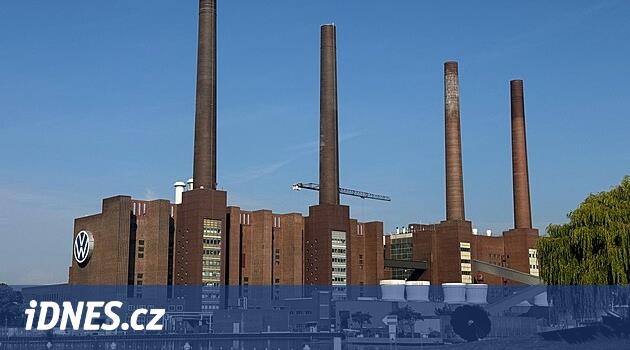 Wolfsburg esas olarak arabalar sayesinde yaşıyor. Yerliler artık bundan sonra ne olacağından korkuyor