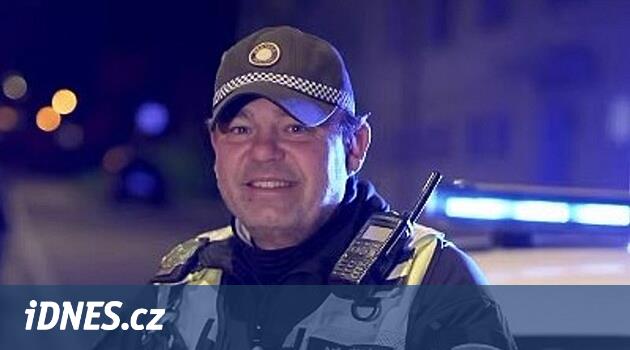 Polis memuru ve SPD adayı senato kampanyasında üniforma giymişti. Kurallara aykırı olarak onu eleştiriyorlar