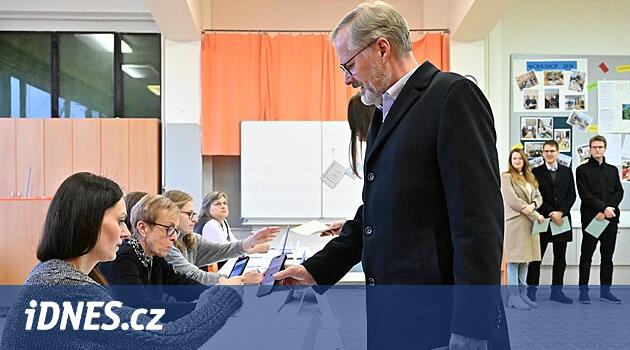 Senato 2024 | Fiala ayrıca EDoklad'ı da kullandı. Brno'da ilk kez bir senatör cep telefonu kimlik kartıyla seçiliyor