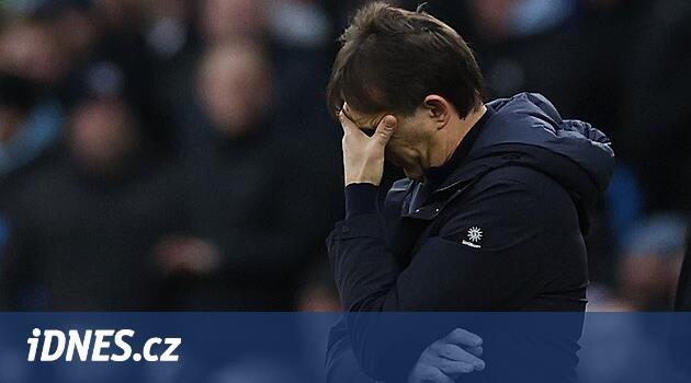 Lopetegui'nin görevi bitti, Souček ve Coufal'ın yeni bir antrenörü olacak. Çömlekçi?