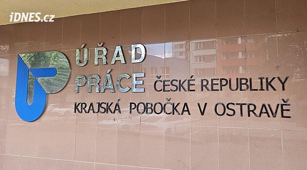 Přituhuje. V Moravskoslezském kraji přibylo za rok šest tisíc lidí bez práce