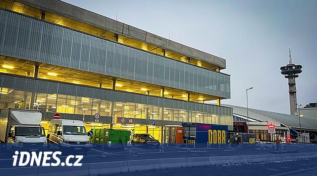 Pardubice'deki arena yakınındaki otopark inşaat halinde, fiyatlar düşük olacak