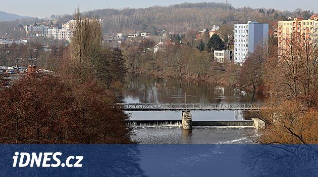 Ohři üzerindeki yeni köprü, Cheb'in merkezindeki trafiği rahatlatacak. Otto'nun bentinin yanında duracak
