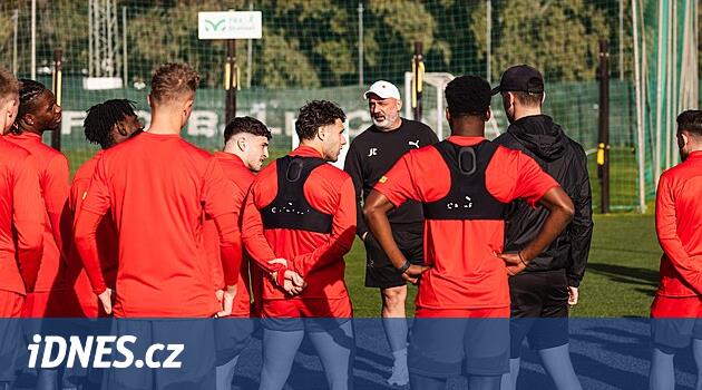 Koç, üzerime bir şey sürünüyor! Slavia fakirleri sayıyor. Her gün farklılar