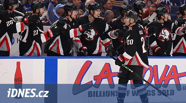 Kulich pomohl k výhře Buffala gólem a asistencí, Ovečkin dal 899. gól v NHL