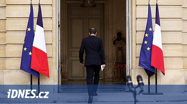Krize ve Francii: Národní sdružení odmítá jednat, Macrona tepou už i jeho expremiéři