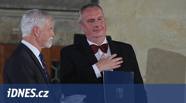 Ocenění pro Pojara a Řehku mohou vyvolat kontroverze, míní politologové