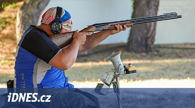 Düşüşten sonra felç oldu ancak bir yıl içinde Jaroslav Klimeš Dünya Atıcılık Şampiyonu unvanı için mücadele ediyor