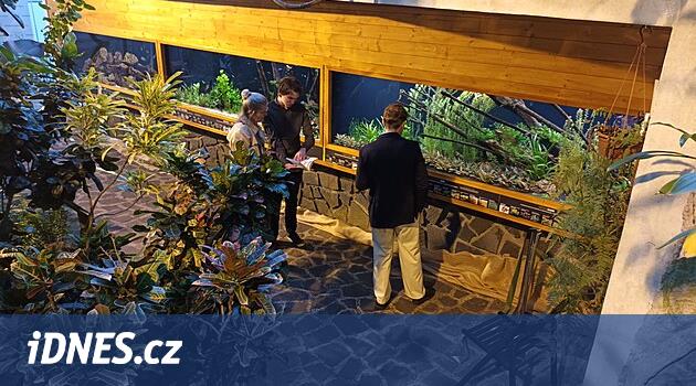 Teplice Botanik Bahçesi, nesli tükenmekte olan türlerle üç yeni akvaryum içerir