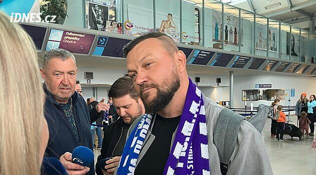 I Nedvěd se vyptával. Ujfaluši o možném trenérovi Česka: Je to výborný psycholog