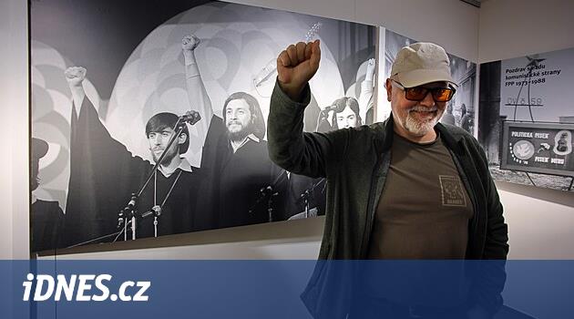 Cheb Retromuseu'daki sergi, Siyasi Şarkılar Festivali'ni haritalar