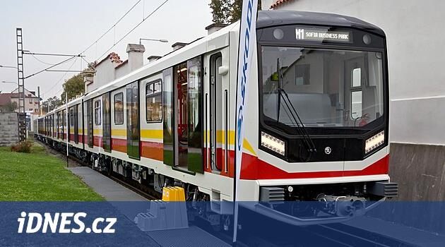 S průchozími vagony. Soupravy metra ze Škody budou jezdit v bulharské Sofii