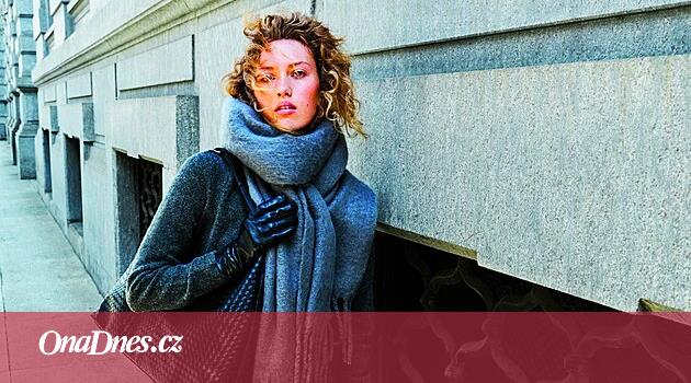 Kašmír, tvíd, manšestr. Oblečte materiály, které vás na podzim zahřejí