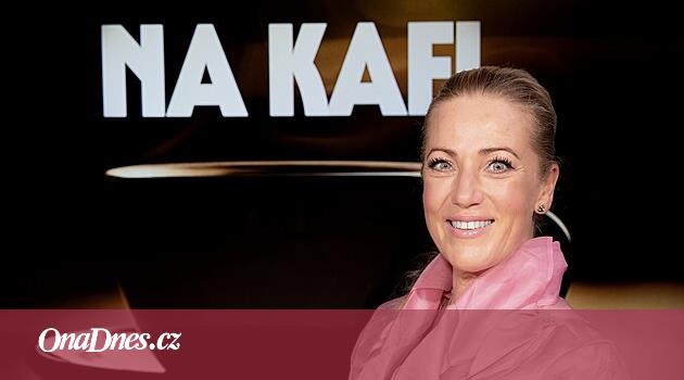 Obličejová jóga naducané rty nenahradí, ale omladí vás přirozeně