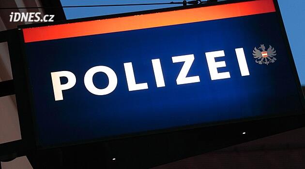 Rakouská policie zadržela dva Slováky, z parkovišť ukradli desítky aut