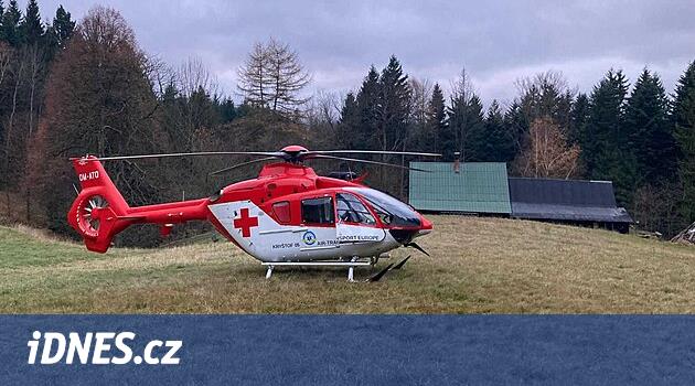 V Beskydech dostal šedesátník infarkt. Vrtulník k němu stihl letět na poslední chvíli