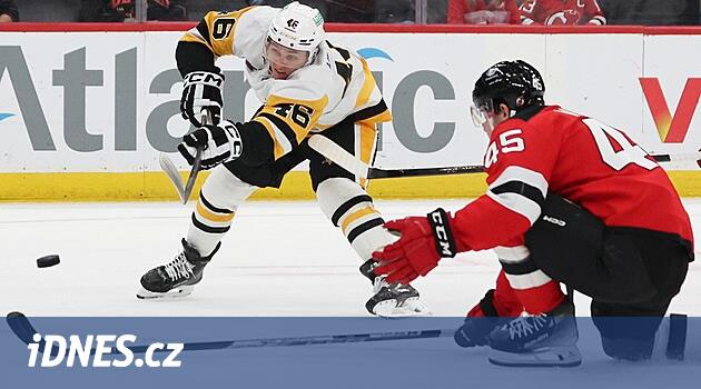Palát, New Jersey ile galibiyeti ve NHL sıralamasındaki liderliğini kutladı