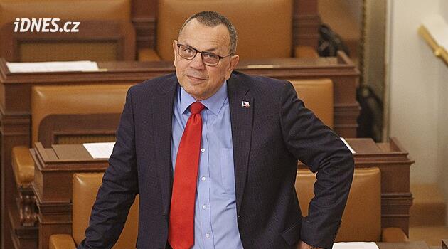 Můžete zavolat do Ruska, můžou ukončit tu válku hned, slyšel Foldyna