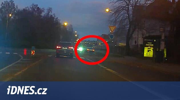 Karlovy Vary'de polisten kaçan adam uyarı atışı bile durduramadı