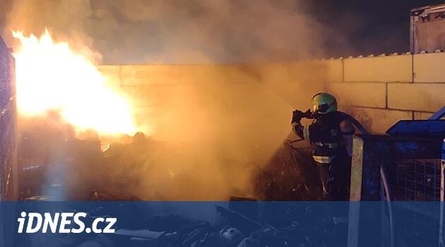 V hornoslavkovské věznici hořel elektroodpad, oheň vzplál v nestřežené části