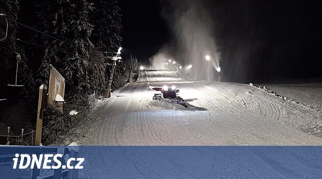 Krušnohorské skiareály startují zimní sezonu, první lyžaře přivítají Potůčky