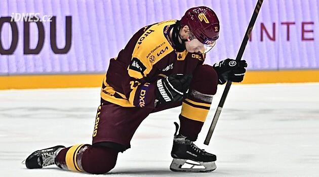 Jihlava üst üste onuncu maçını kazandı ve Slavia'nın bir puan önünde yer aldı