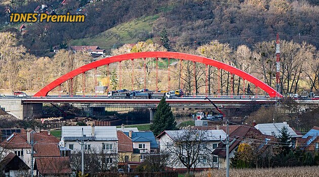 Nájezd na moravský Golden Gate je nebezpečný, policie nařídila most upravit